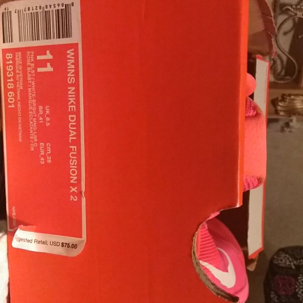 Nike dual fusion tennis shoes